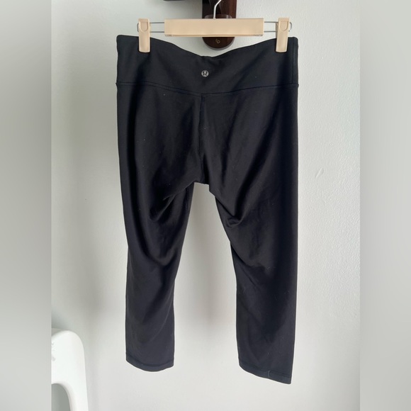 Lululemon Cropped Leggings - Picture 2 of 2